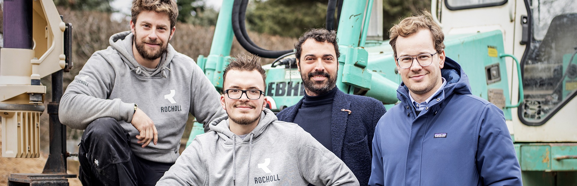 Die Rocholl GmbH ist Ihr Experte für Gartenbau, Landschaftsbau, Tiefbau und Sportplatzbau aus Krefeld.